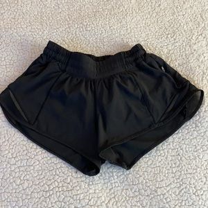 lululemon hotty hots 2.5in
